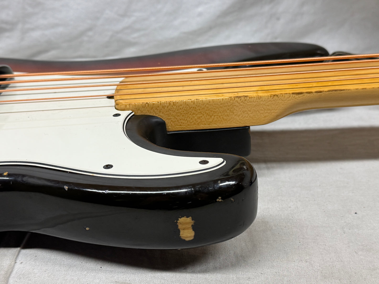 Fender PARTS BASS ? Fretless Precision Bass 4-string P-Bass with Case 1970s - 3-Color Sunburst / Maple neck