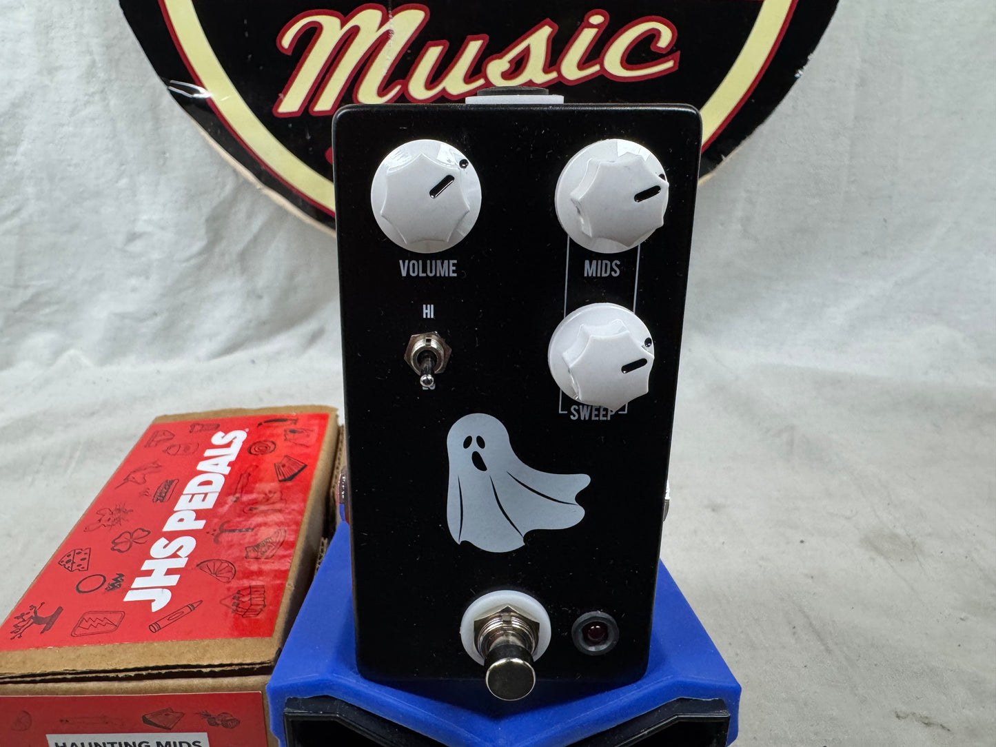 JHS Pedals Haunting Mids EQ equalizer Mid-Boost Pedal with Box