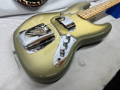 Fender Antigua Jazz Bass 4-String Electric Bass with Hard Case 2012 - Antigua