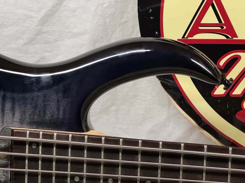 Sire Marcus Miller M7 6-string Bass - Image 3