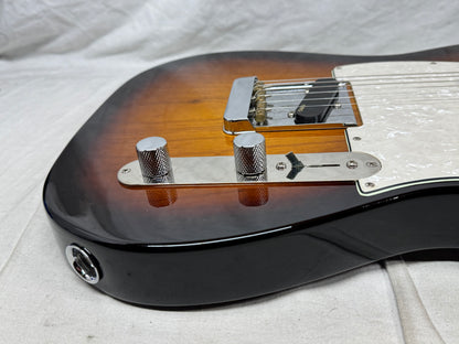 Fender American Professional Telecaster Guitar 2017 - 2-Color Sunburst / Maple neck