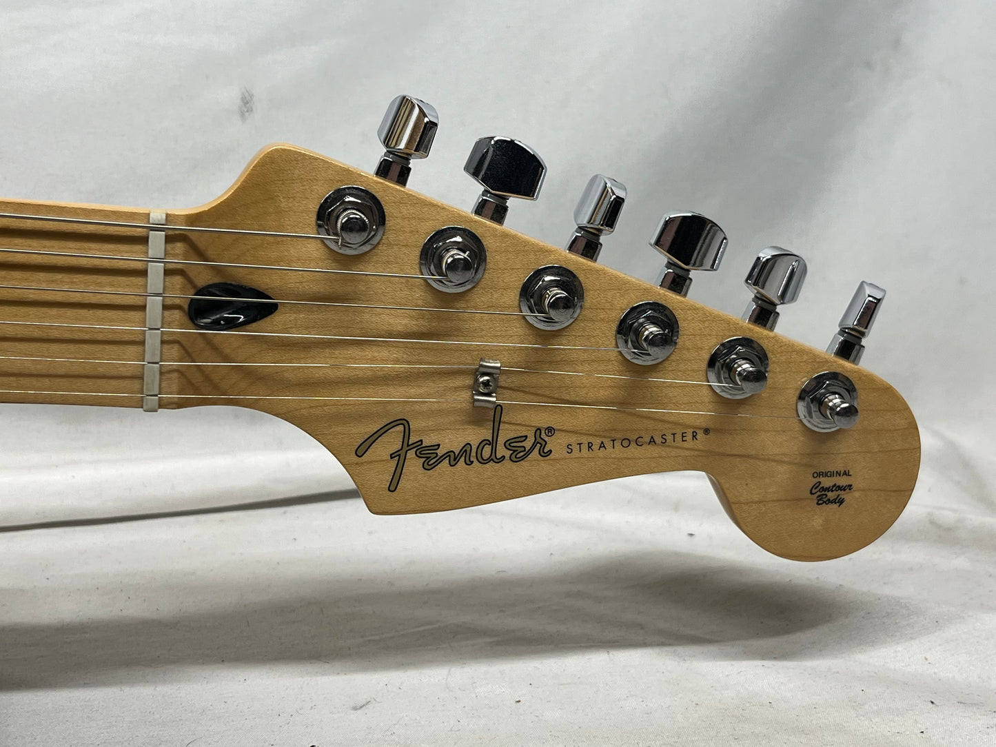 Fender Player Stratocaster Strat HSS Electric Guitar MIM - Made in Mexico - Buttercream