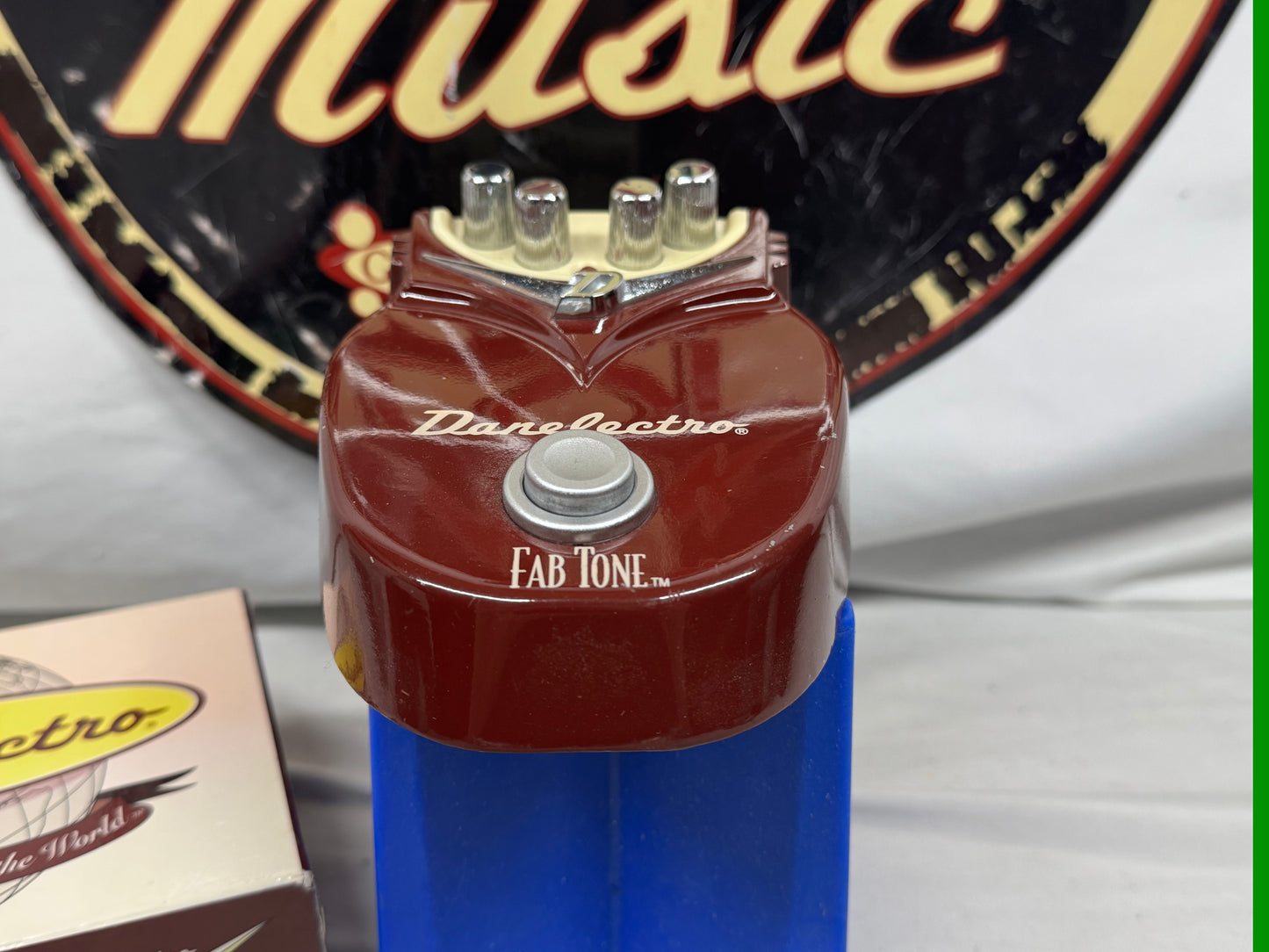 Danelectro DD-1 dd1 Fab Tone Distortion Pedal with Box