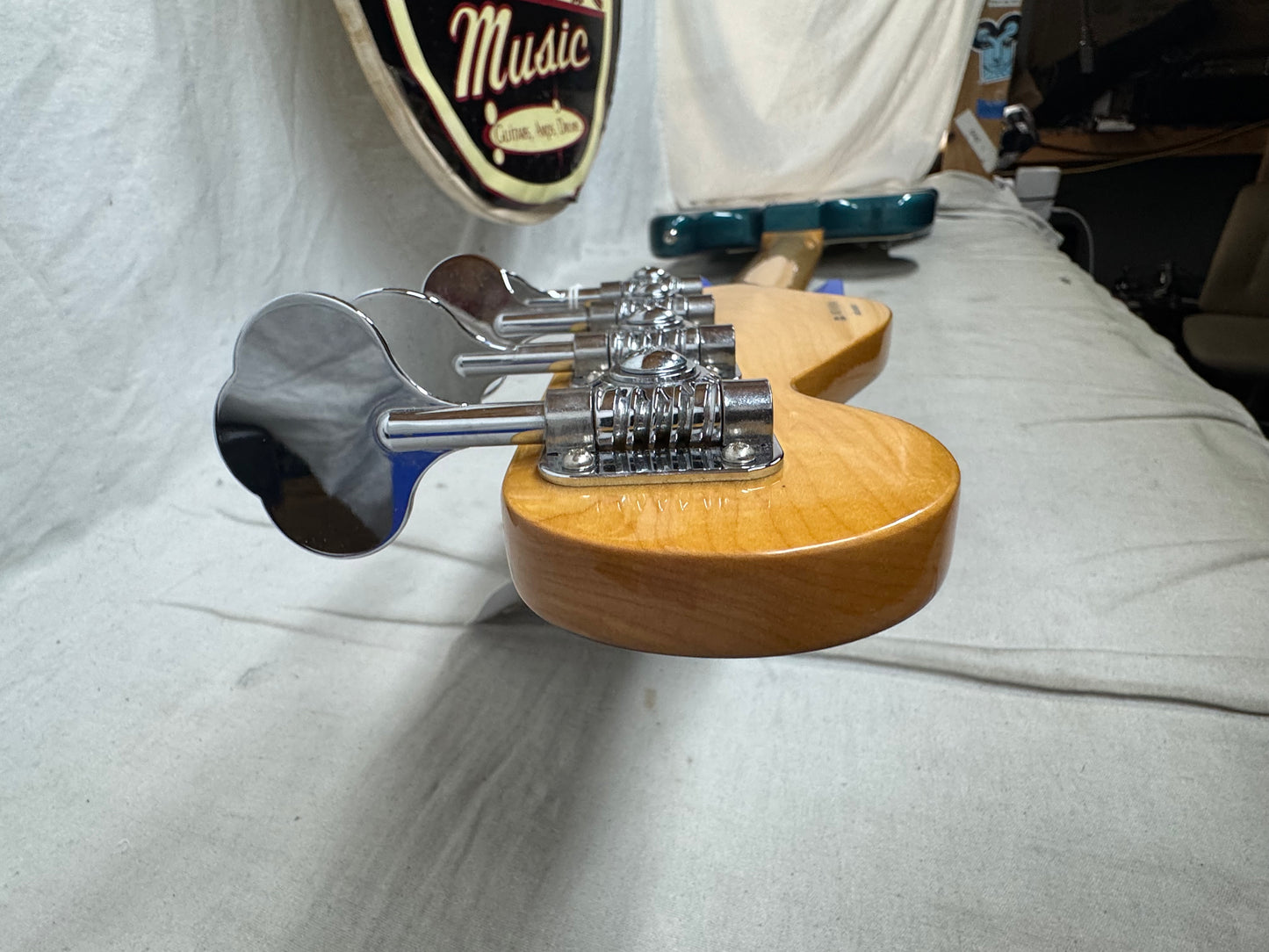 Fender Classic Player Rascal 4-string Bass 2014 - Ocean Turquoise / Rosewood fingerboard