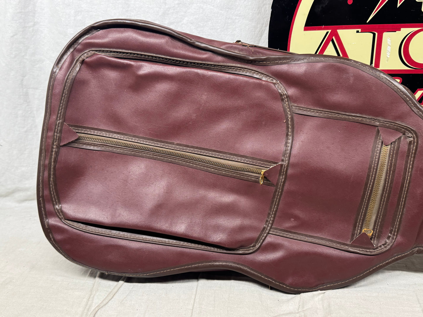 Victoria Vintage Plasti-Leather (Leather/Vinyl) Gig Bag 1950s - Brown