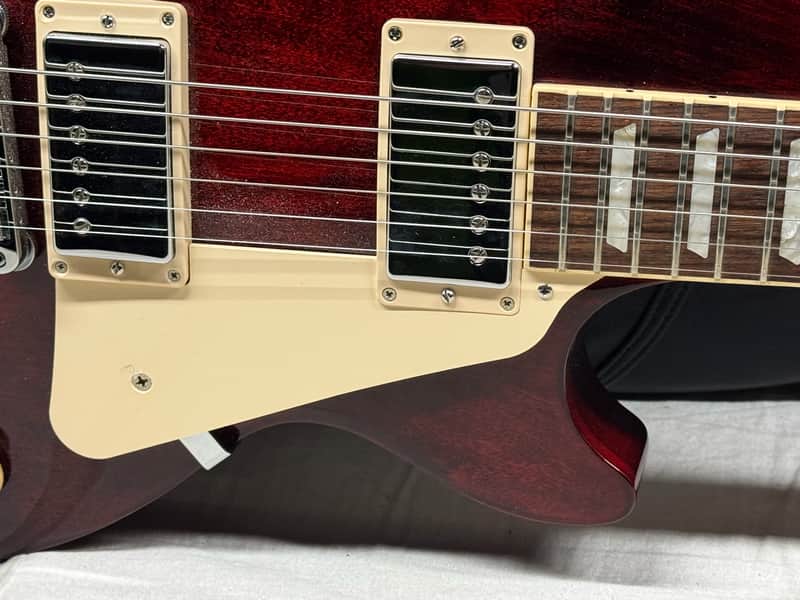 Gibson Les Paul Studio Guitar with Gig Bag - Image 5