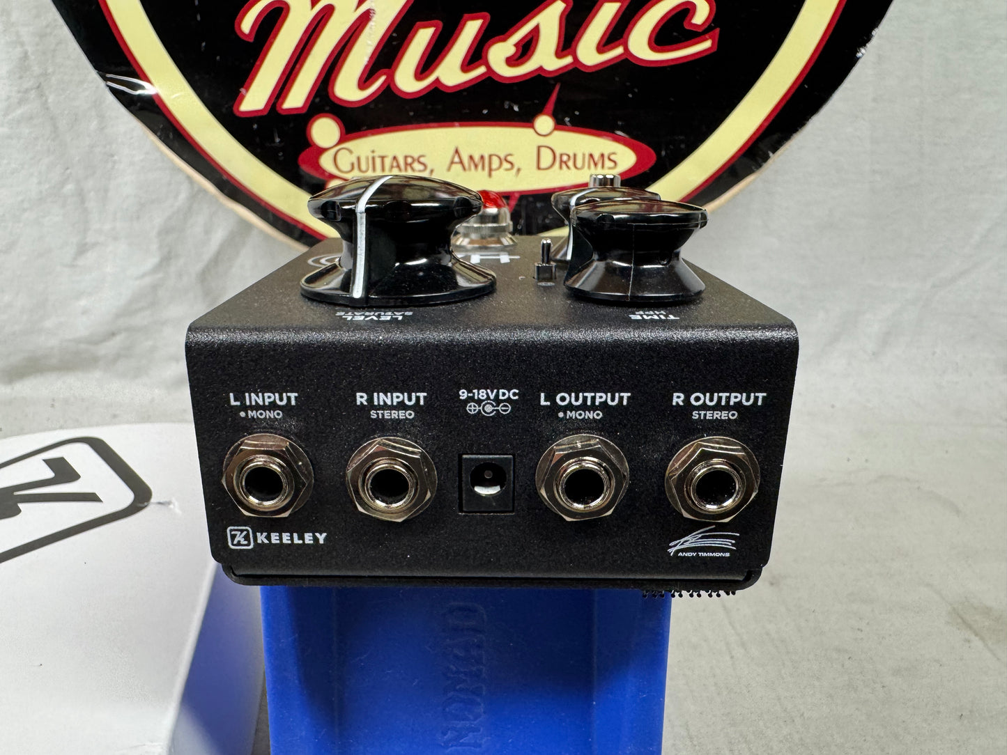 Keeley Electronics Halo Core v2 Delay Pedal with Box