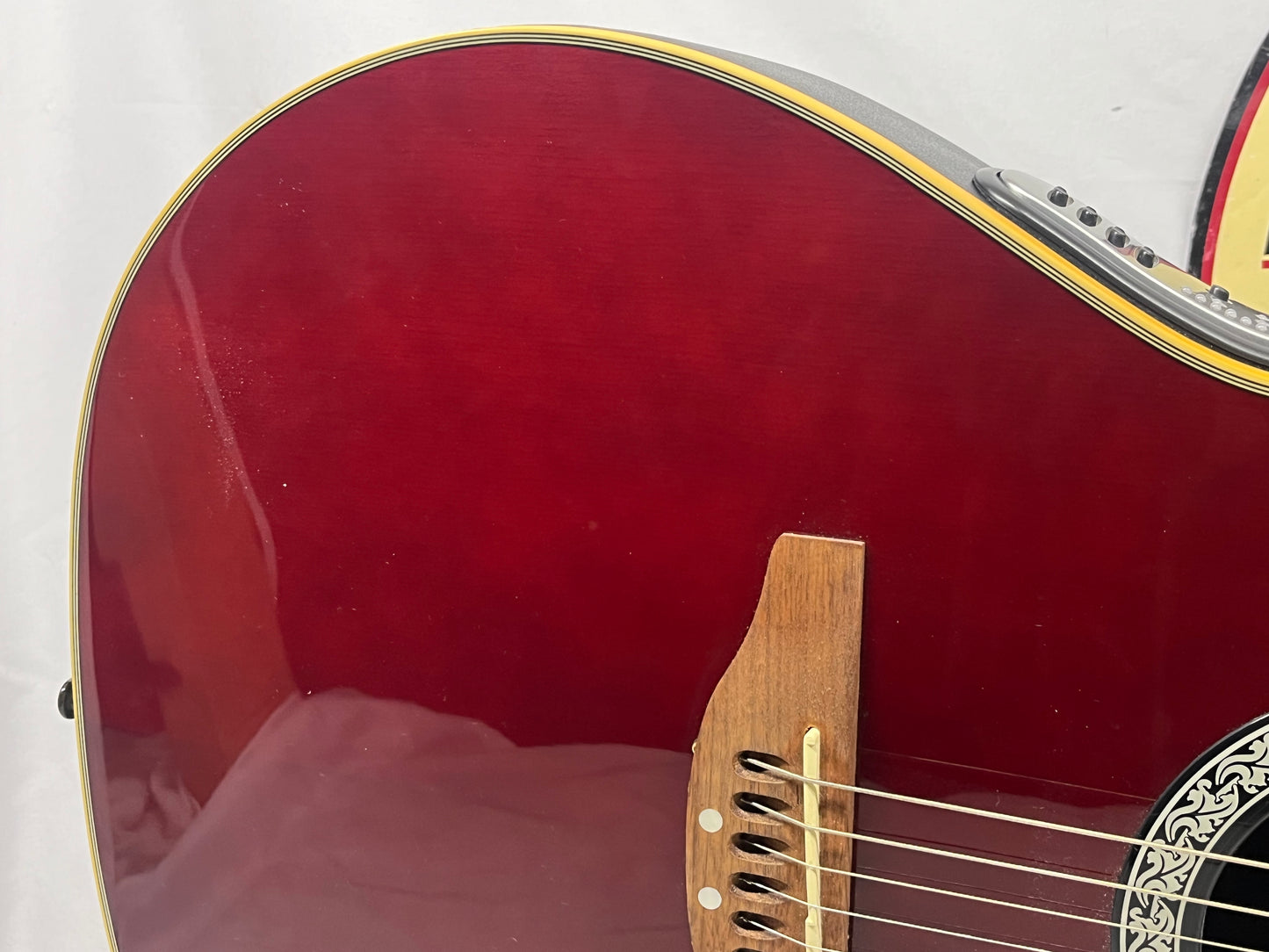Ovation Celebrity CC057 Acoustic Electric Guitar