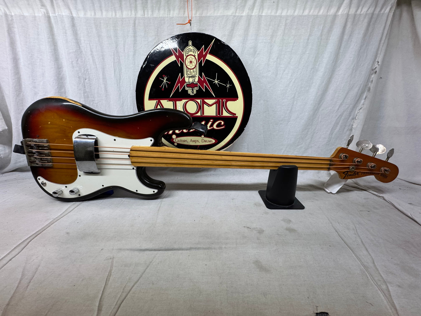 Fender PARTS BASS ? Fretless Precision Bass 4-string P-Bass with Case 1970s - 3-Color Sunburst / Maple neck