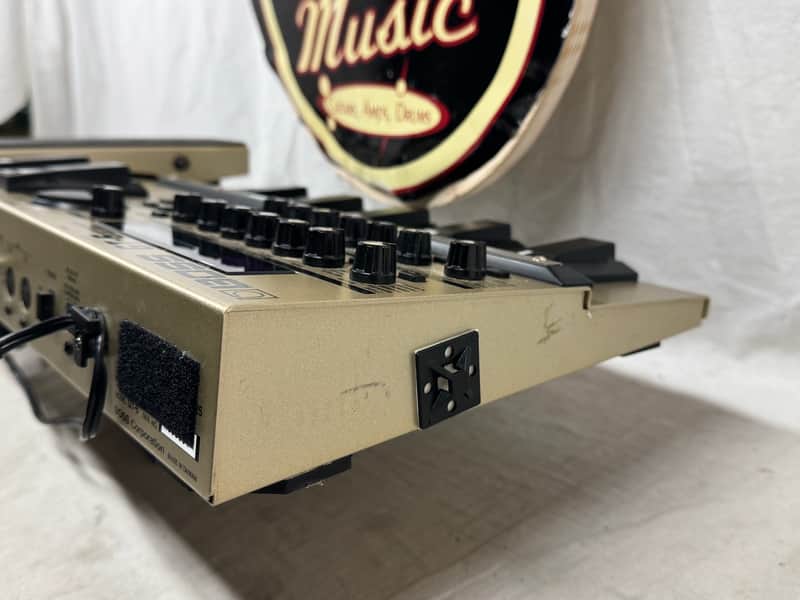 Boss GT-6 gt6 Guitar Multi-Effects Processor Preamp Pedal with Power Supply - Image 12