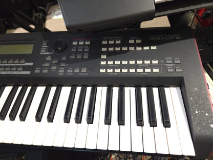 Yamaha MOXF 6 Production Synthesizer 2000s - Local Pickup Only