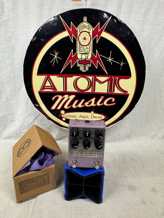 Baltimore Sonic Research Institute BSRI Everything We Don't Know About The Ocean Floor Chorus Pedal with Box