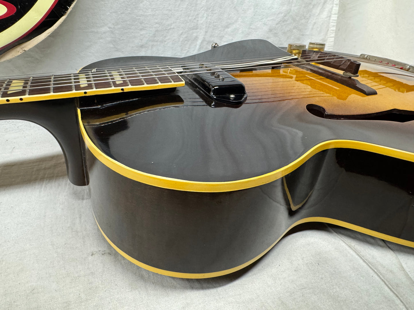 Gibson ES-150 es150 Archtop Hollowbody Guitar with Epiphone Case 1964