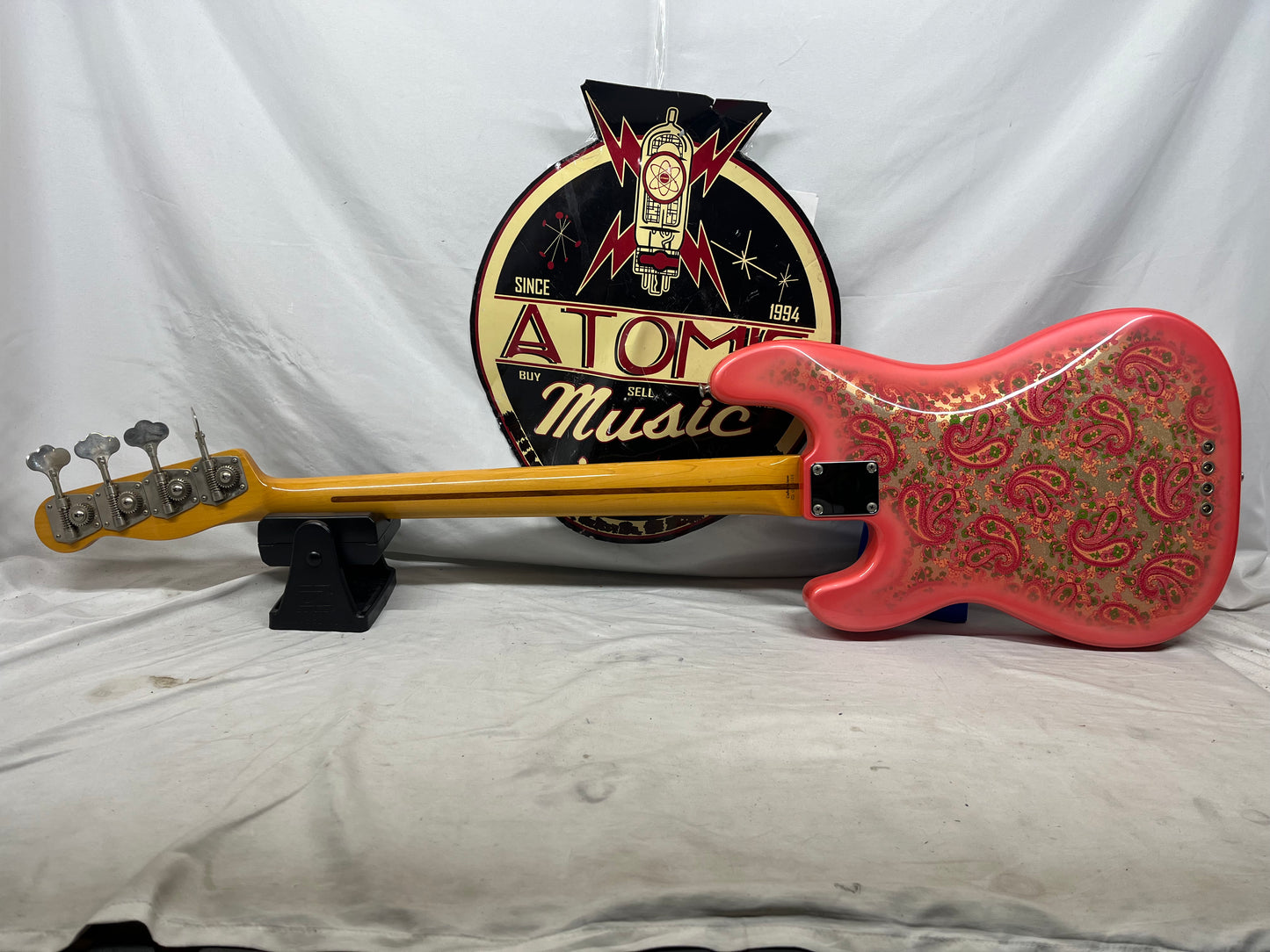 Fender '54 Reissue 4-String Electric Precision Bass MIJ - Made in Japan 2003 with Hard Case - Paisley