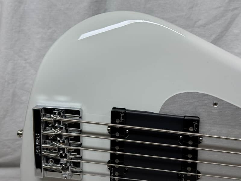 Fender American Ultra II 2 Jazz Bass V 5-string J-Bass - Image 4