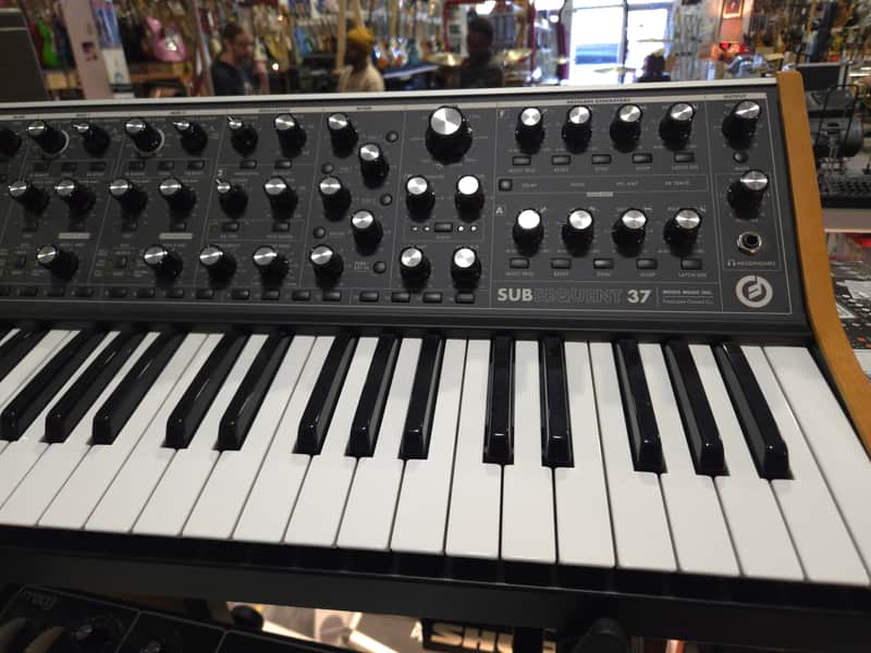 Moog Sub 37 Tribute Edition - Image 3