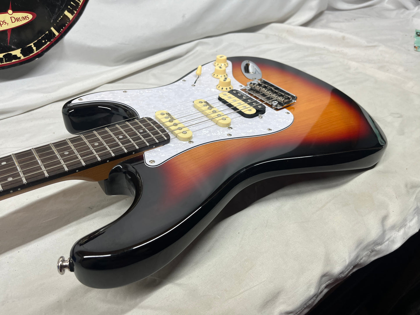 Fesley Ghost Series FST1000 Doublecut Electric Guitar