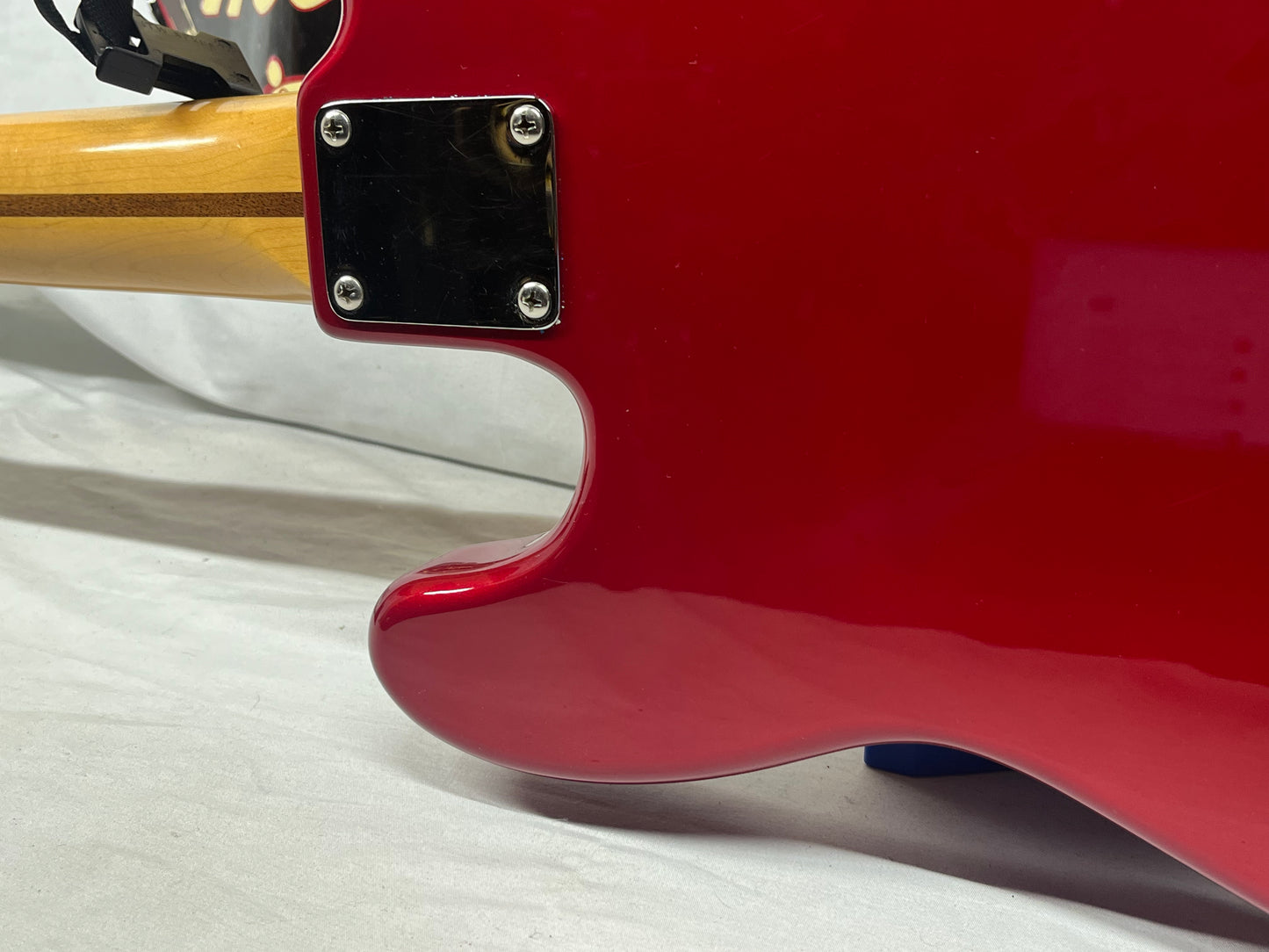 Fender Deluxe Series Precision Bass Special Bass Guitar 1998 - Red