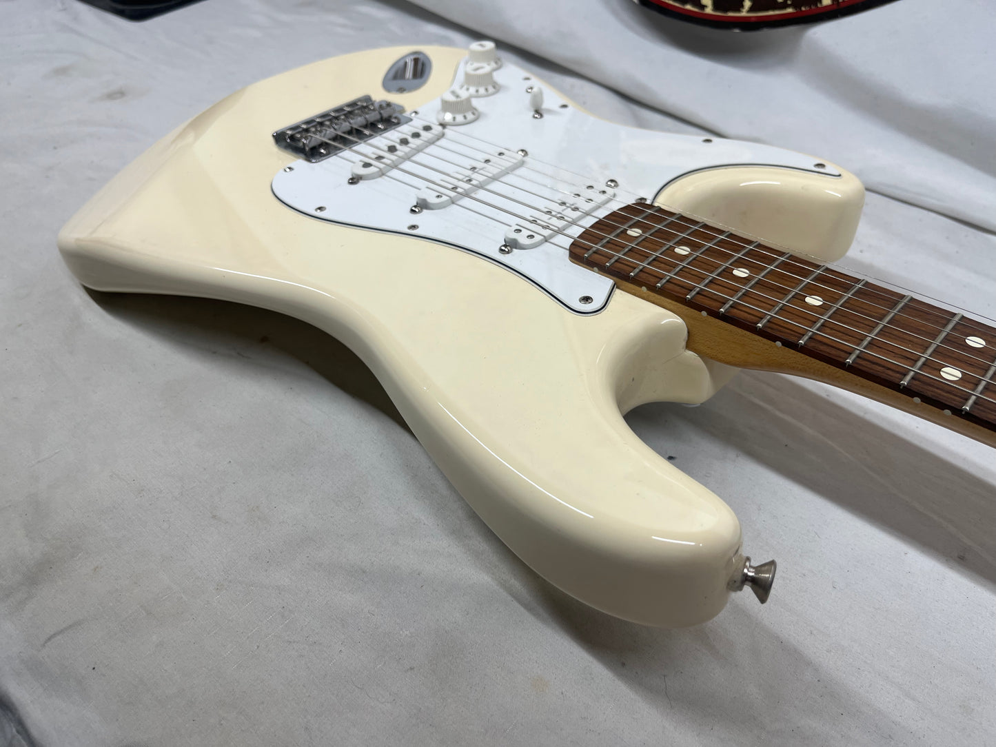 Fender Standard Stratocaster Strat Left Handed Lefty Electric Guitar - Arctic White