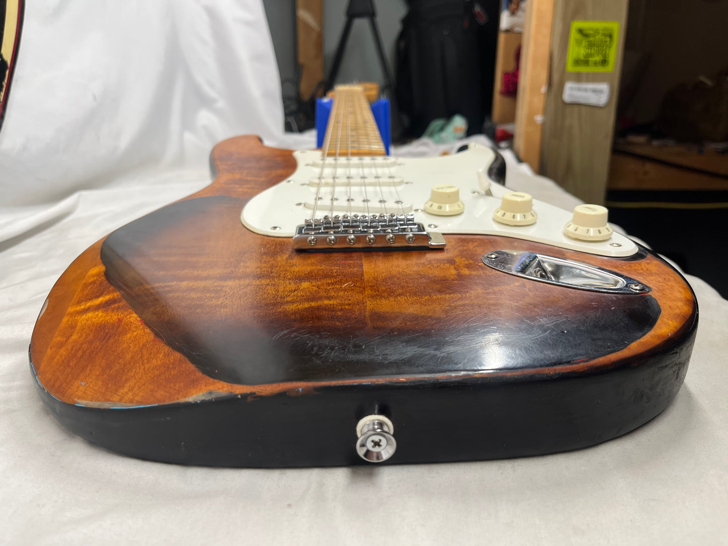 Squier by Fender II Stratocaster Strat Electric Guitar