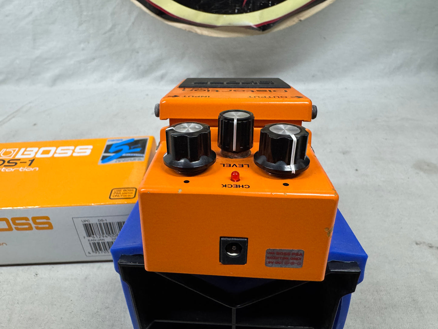 Boss DS-1 ds1 Distortion Pedal with Box 2009