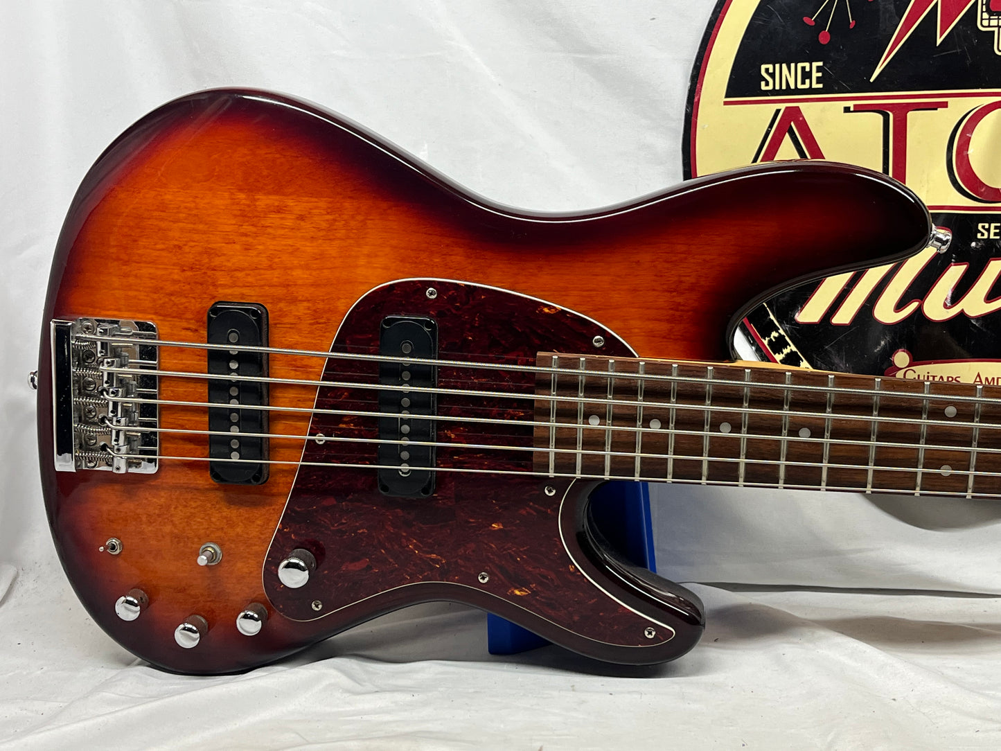 Ibanez TR505 Expressionist 5-String Doublecut Electric Bass - Violin Sunburst