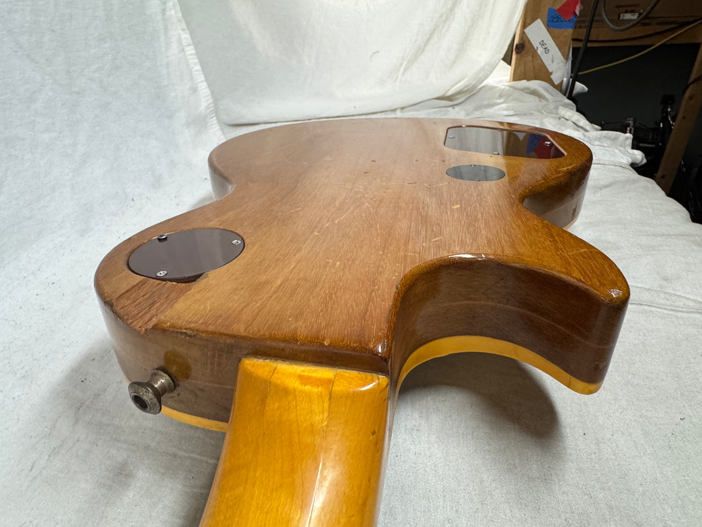 Gibson Les Paul Deluxe with Case 1976
