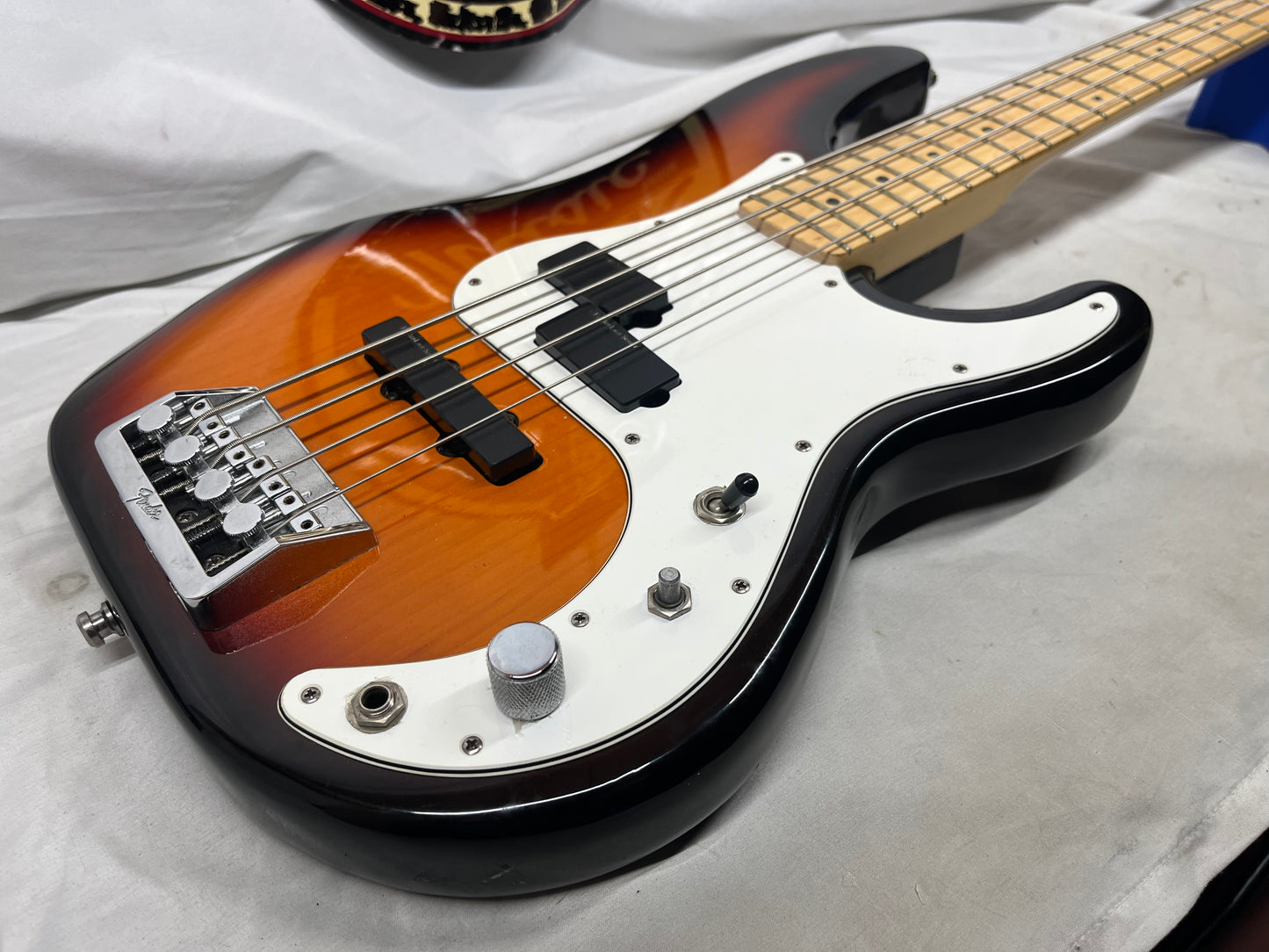 Fender Precision Bass P-Bass Plus 4-String Electric Bass - Brown Sunburst