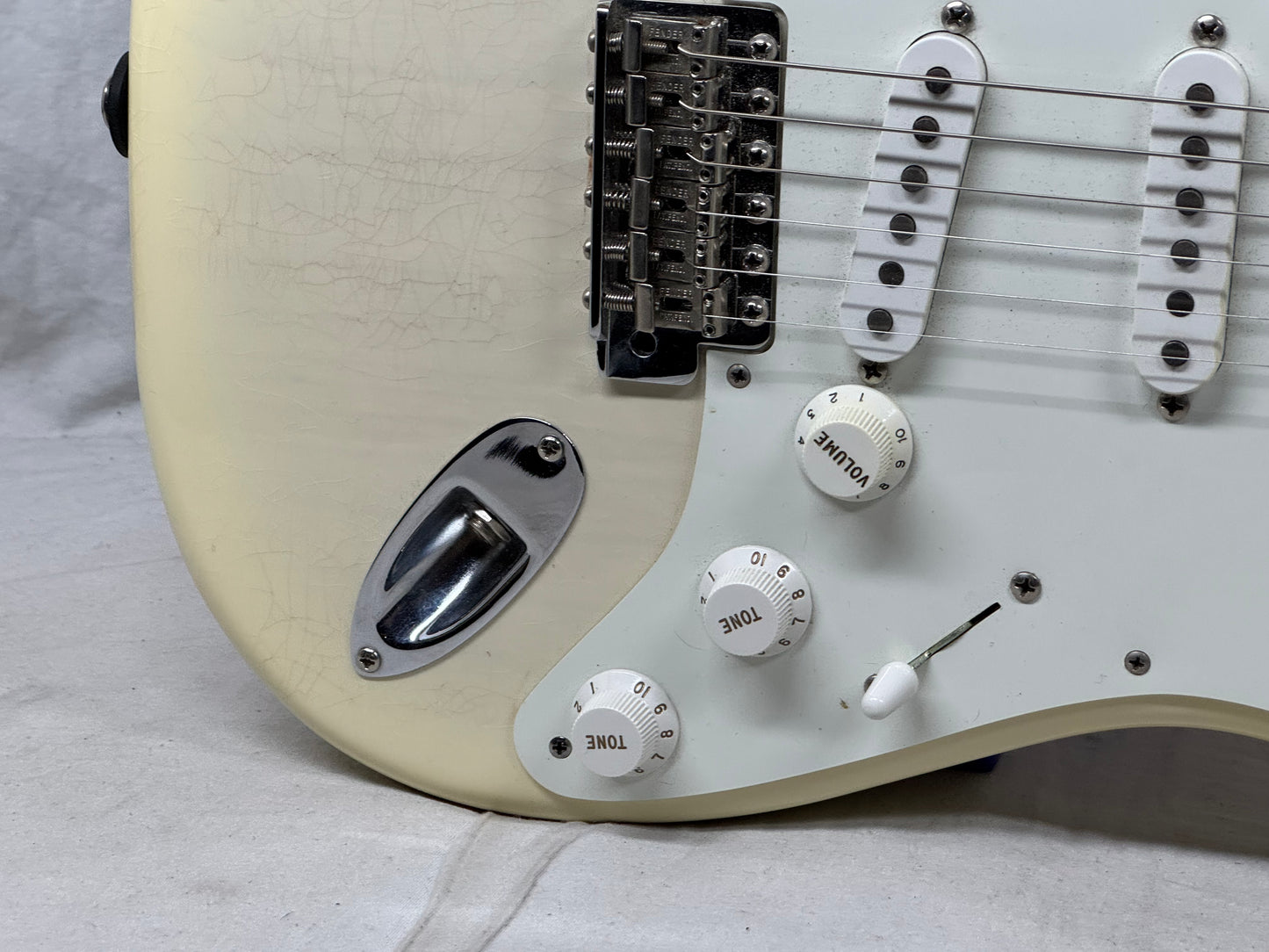 Fender American Vintage '56 1956 Stratocaster Guitar 2017 - Aged White Blonde / Maple neck