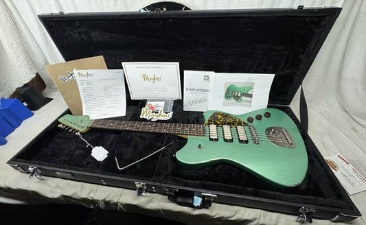 Maghini Guitars Skylark Baritone Guitar with COA + Gator Case