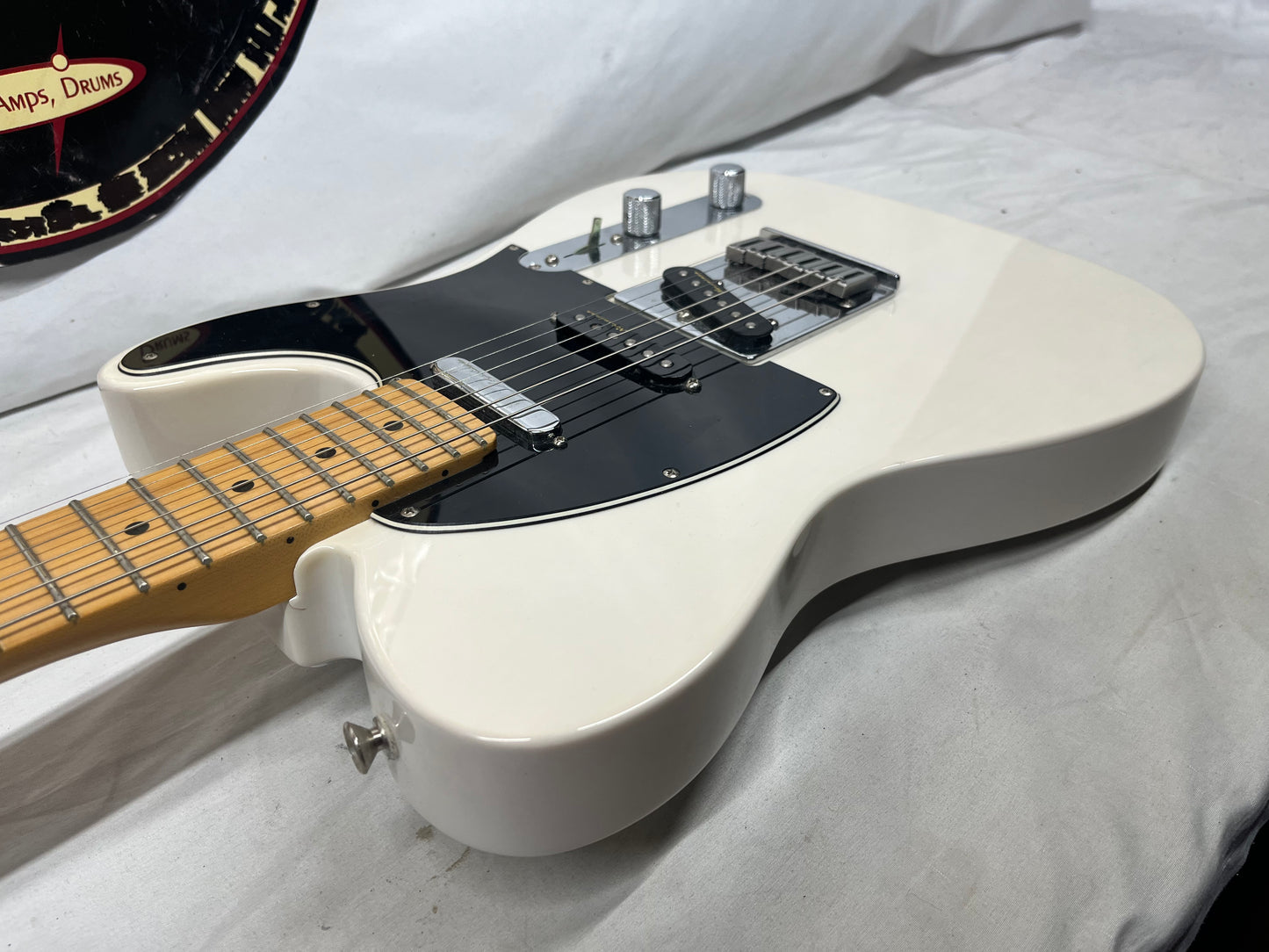 Fender Deluxe Nashville Telecaster Tele Electric Guitar - White Blonde