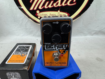 Electro-Harmonix OpAmp Big Muff Pi π Distortion Fuzz Pedal with Box