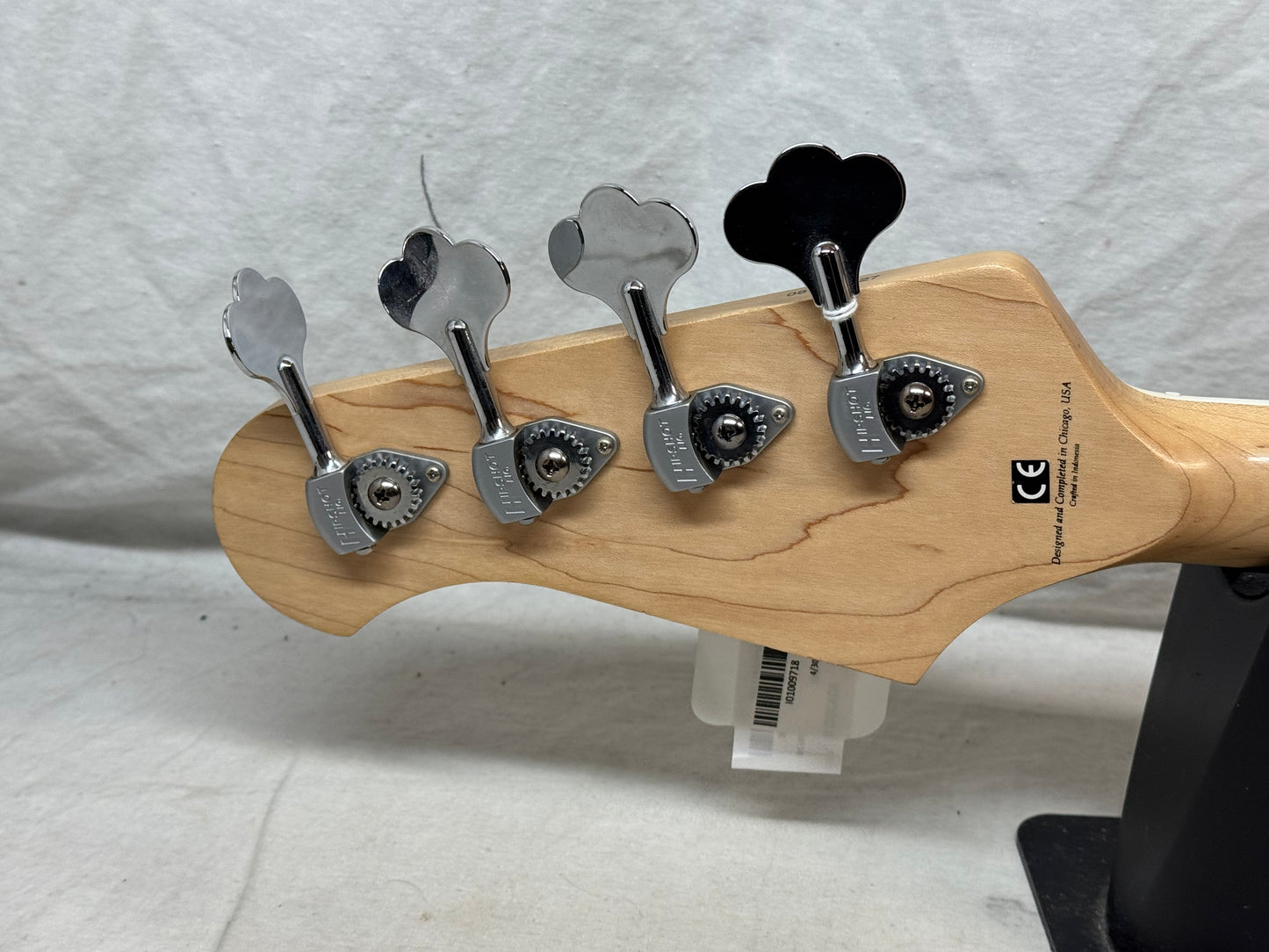 Lakland Skyline Series Decade 4-string Bass