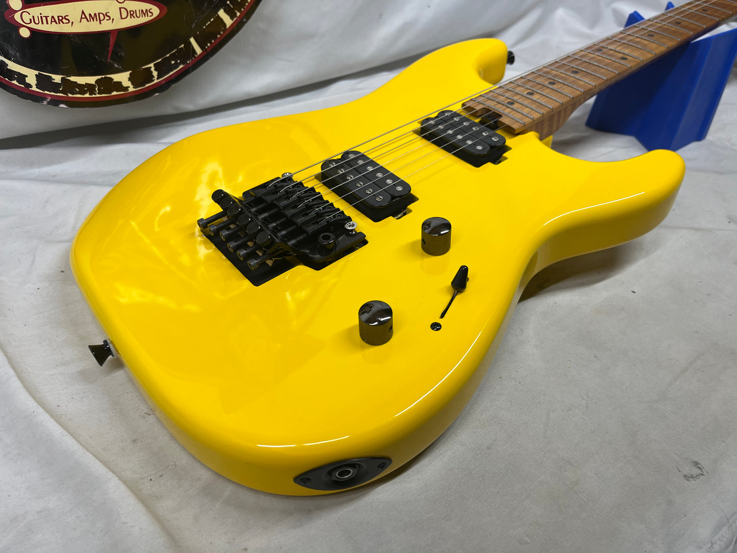 SBS CS300 S-Style Doublecut HH FR Electric Guitar - Neon Yellow