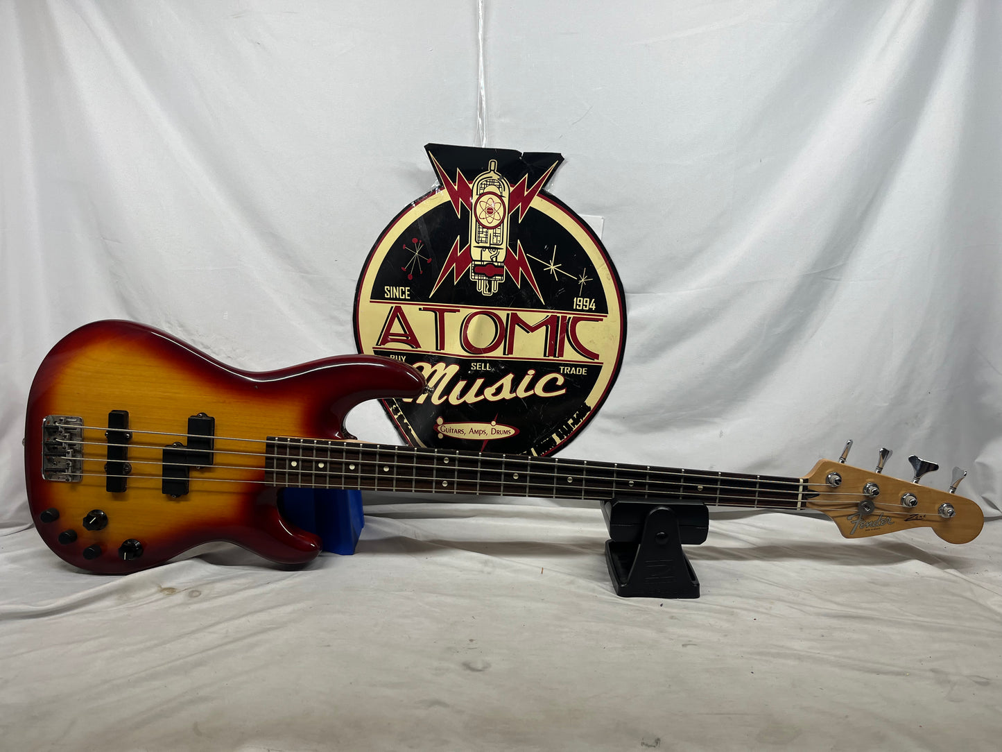 Fender Deluxe Zone 4-String Electric Bass 2001 - Sienna Sunburst