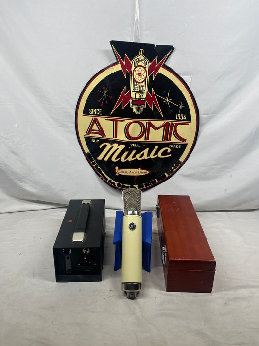 Warm Audio WA-251 Large-Diaphragm Tube Condenser Microphone with Case