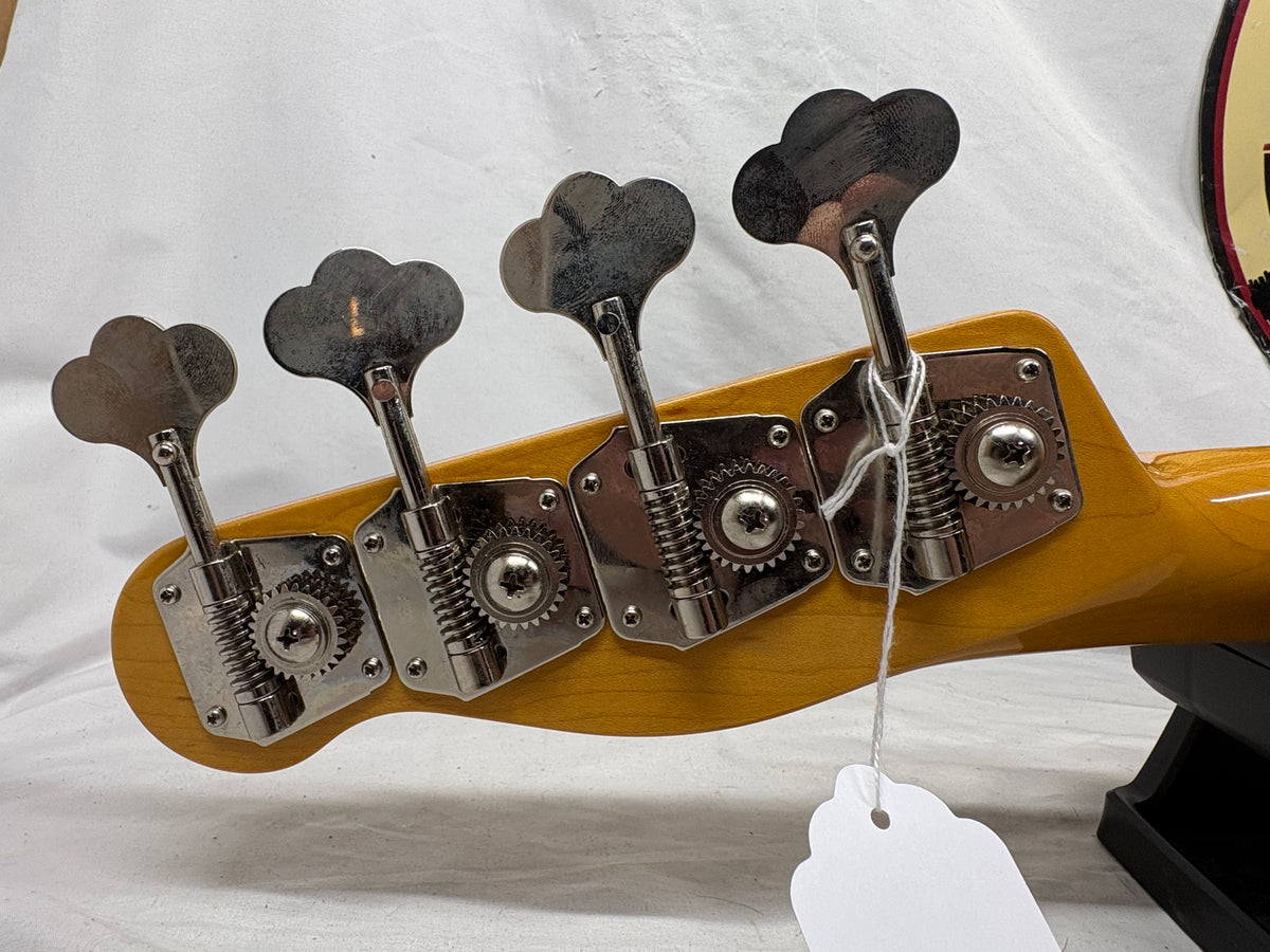 Fender Precision Bass - Butterscotch Blonde with Maple Fretboard