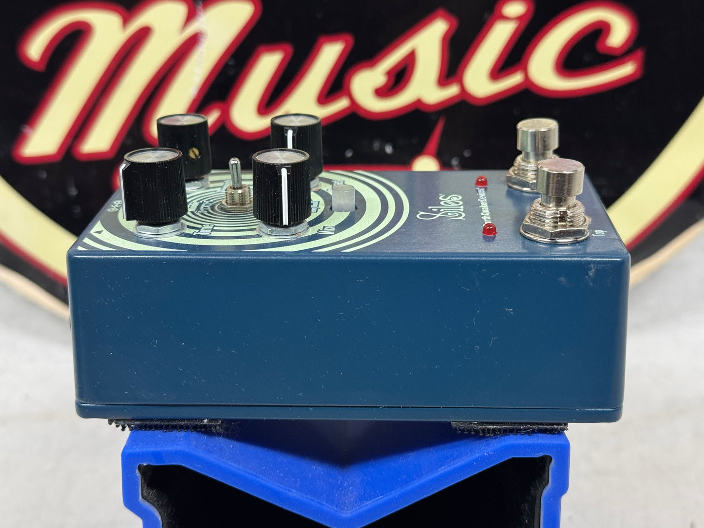 EarthQuaker Devices Silos Delay Pedal