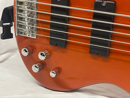 Ibanez Soundgear Gio GSR205 5-String Doublecut Electric Bass