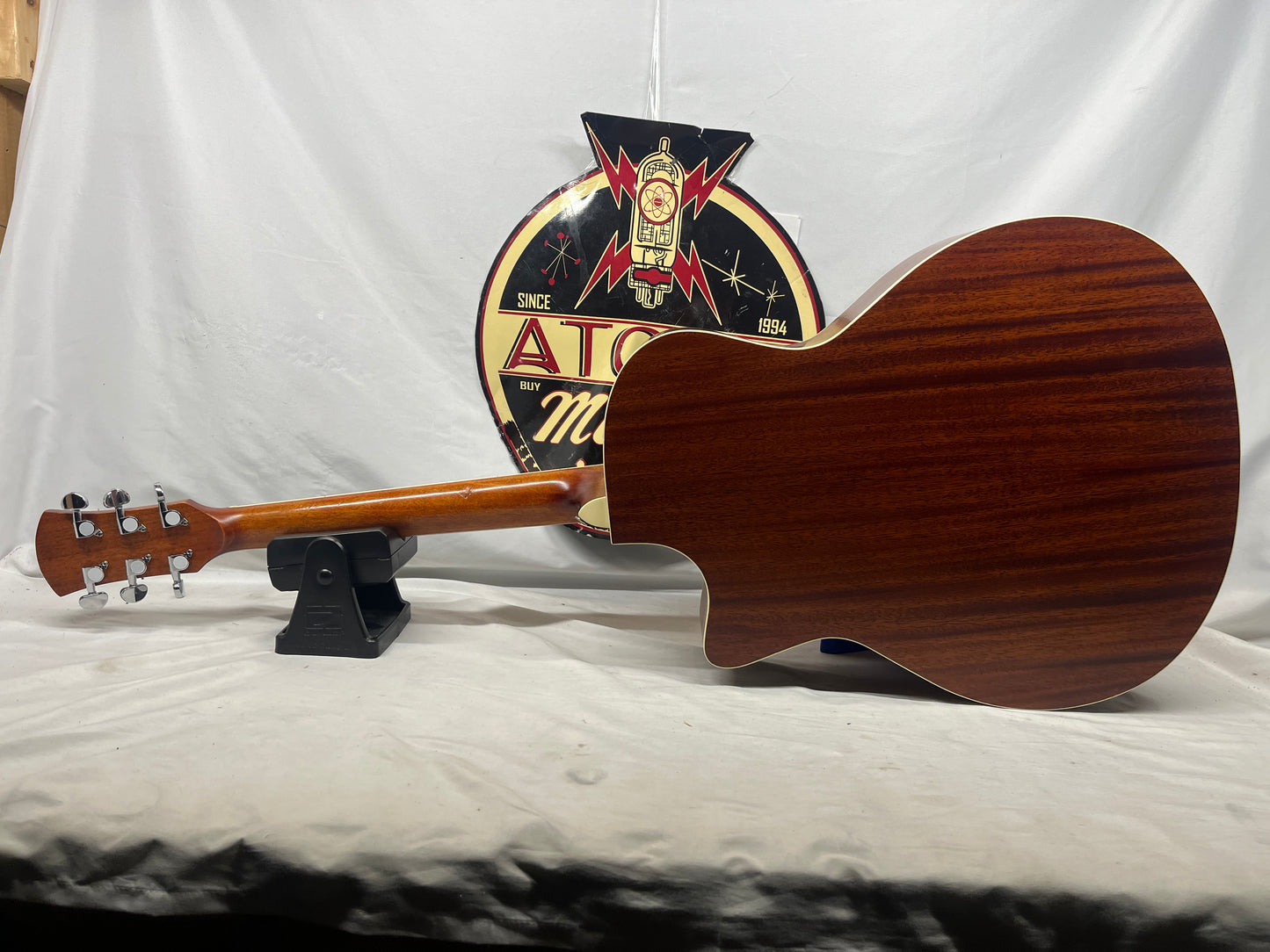 Orangewood Rey Mahogany Acoustic Guitar - Natural
