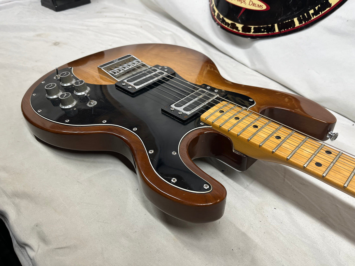Peavey T-60 Natural Doublecut Electric Guitar
