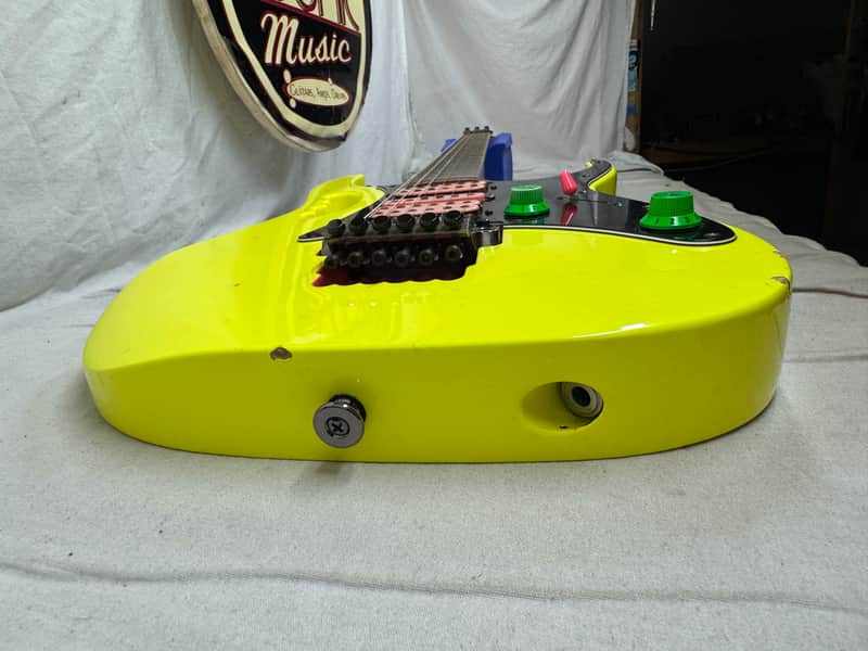 Ibanez JEM777 DY jem 777 Guitar with Case - MIJ Made In Japan - Image 17