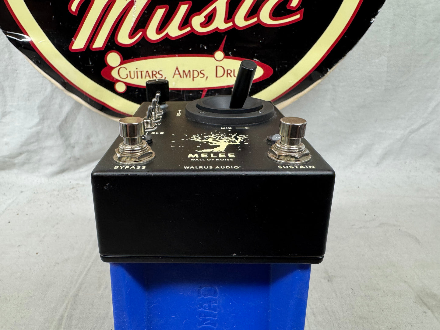 Walrus Audio Melee Wall Of Noise Distortion Reverb Pedal - Black