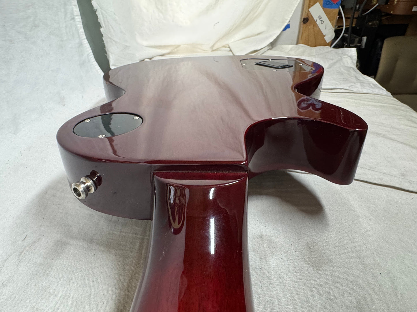 Gibson Les Paul Studio Guitar with Case 2013