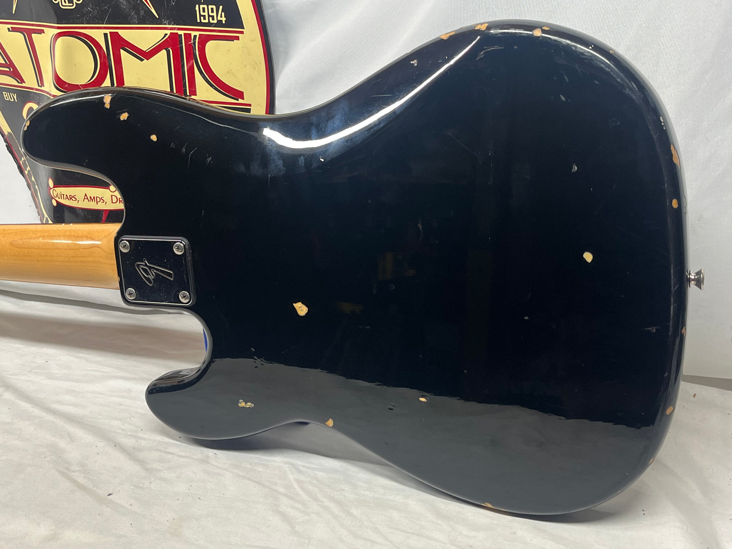 Squier Affinity Series 4-String Electric Precision Bass - Black