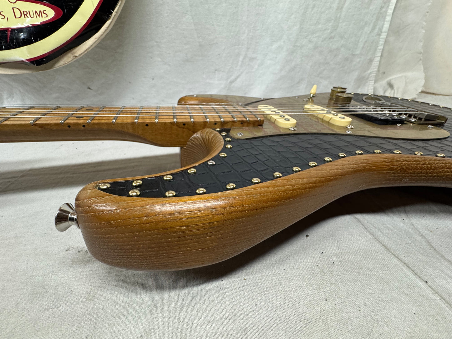 Paoletti PWS04LT Singlecut Guitar with COA + Case