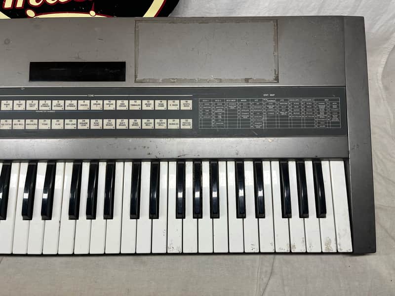 Roland JX-8P Analog Synthesizer Keyboard - Image 4