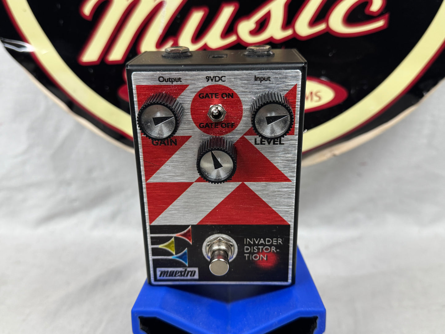 Maestro Invader Distortion Pedal