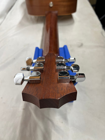 Taylor 305 Baby Taylor Acoustic Guitar with Gig Bag