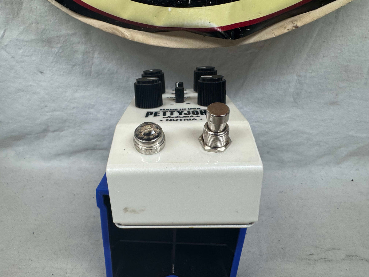 Pettyjohn Electronics Nutria rodent-style Distortion Pedal